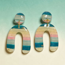 Load image into Gallery viewer, Coastal Candy
